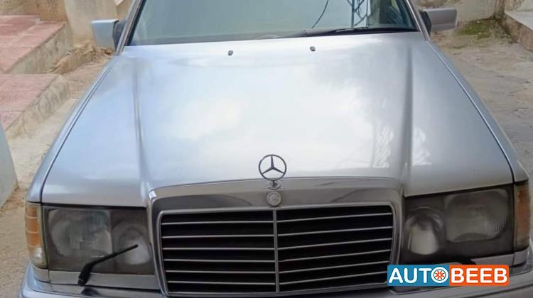 مرسيدس بنز E200 1993