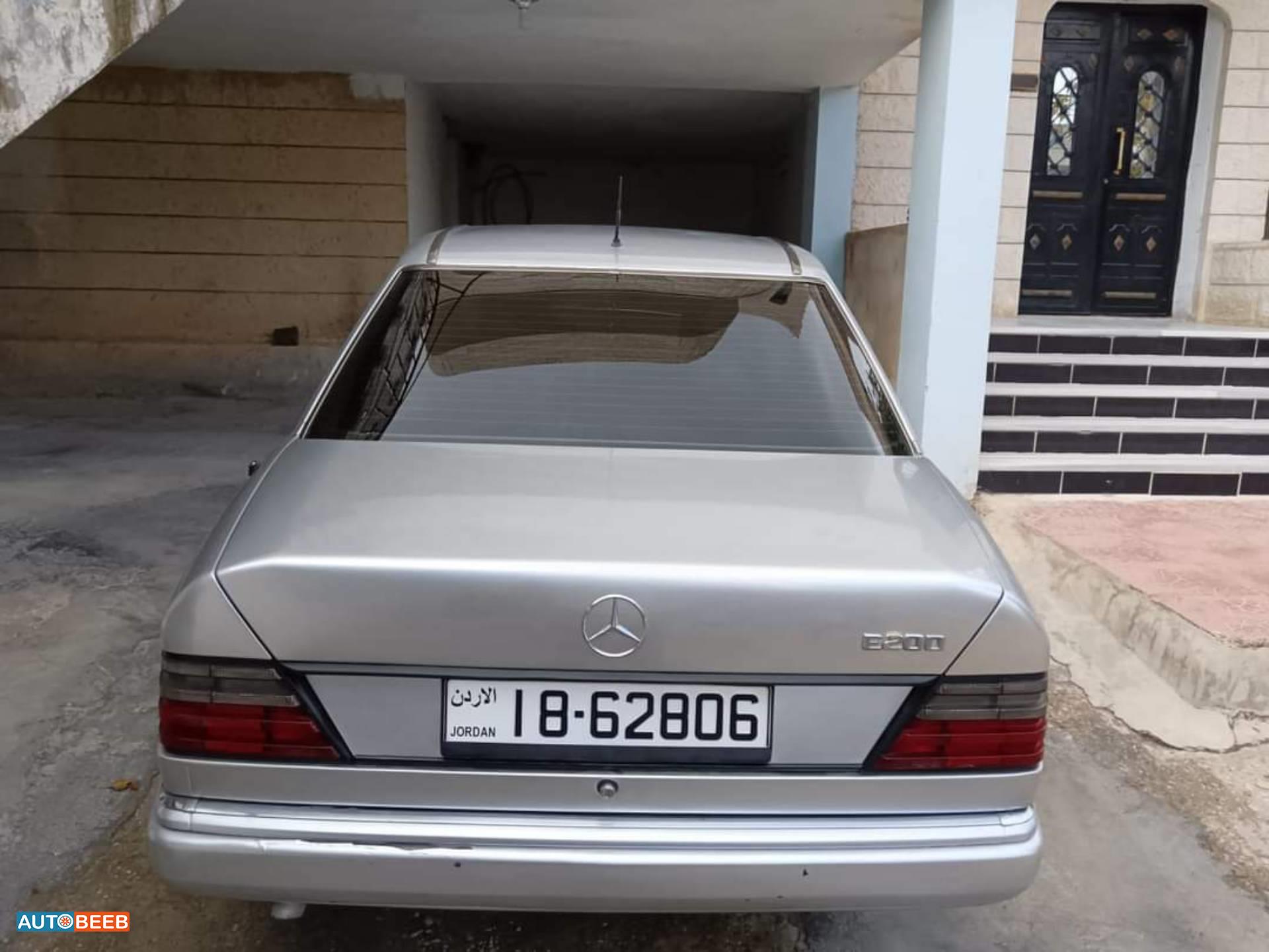 مرسيدس بنز E200 1993