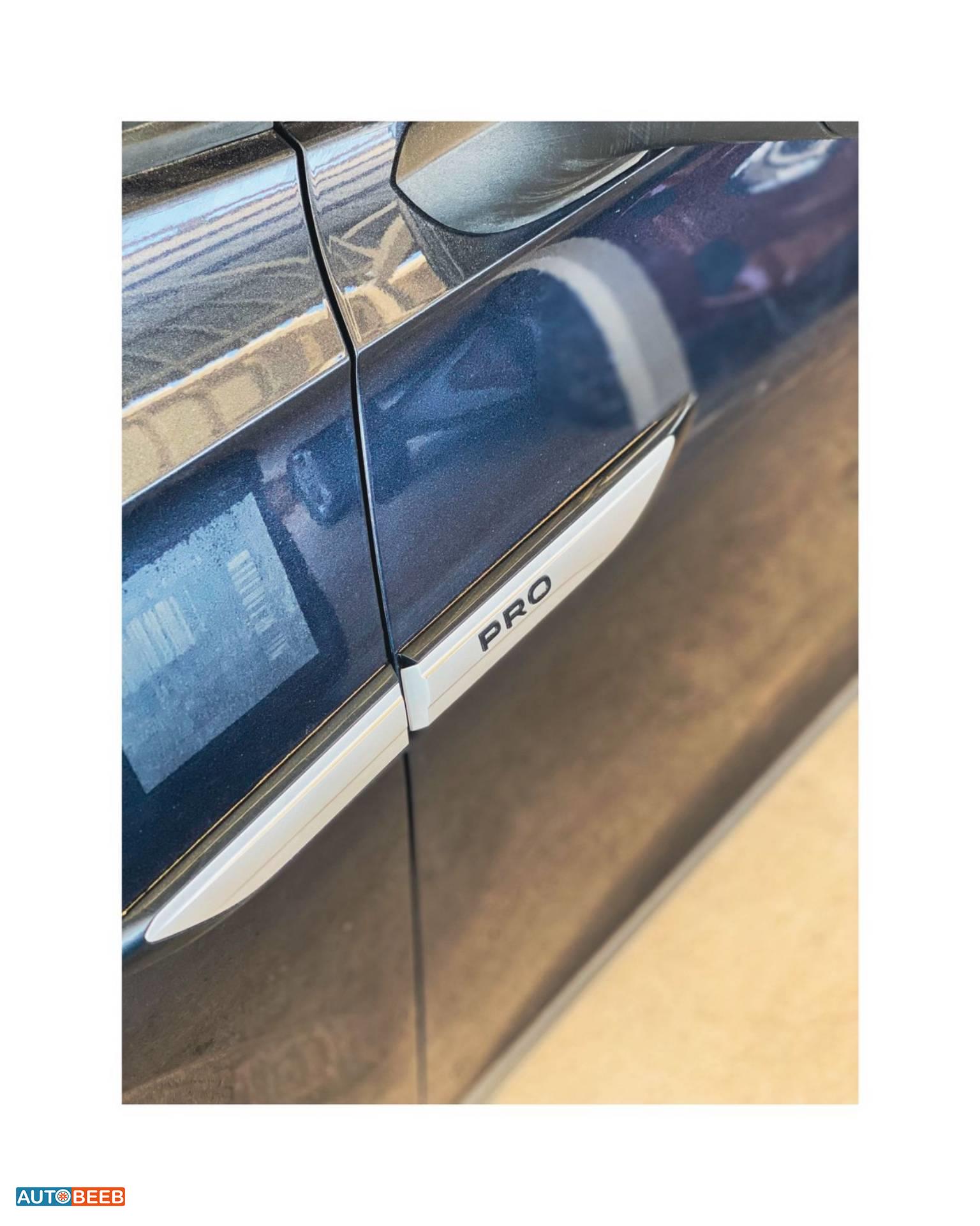 Volkswagen ID.6 2022