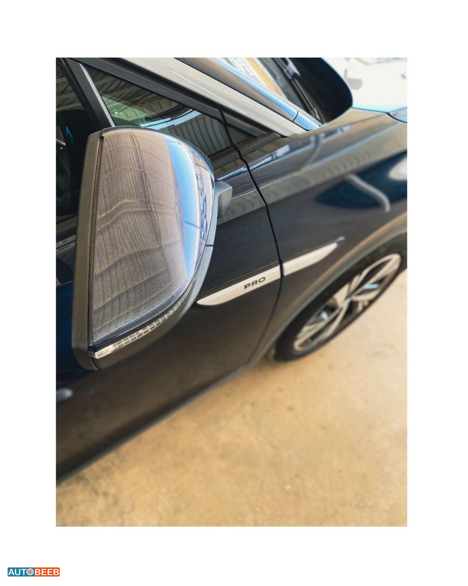 Volkswagen ID.6 2022