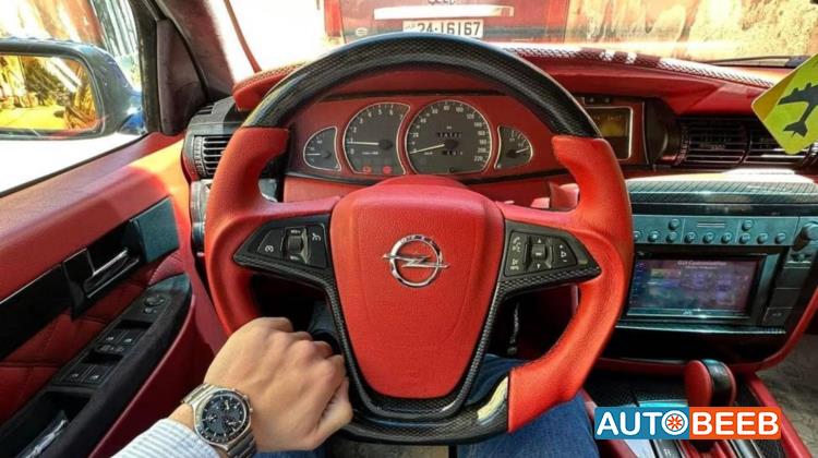 اوبل اوميجا 2002