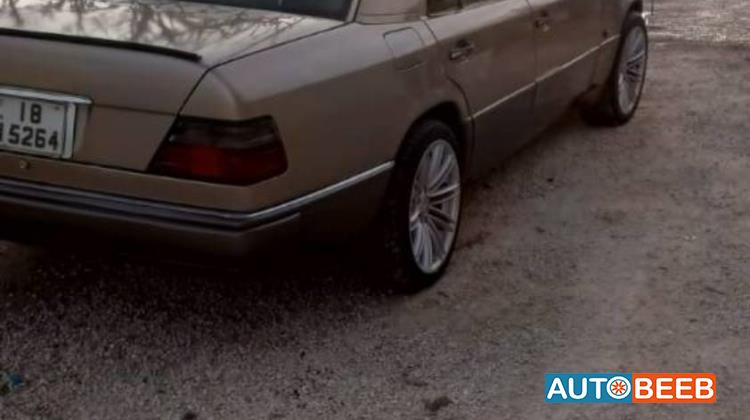 مرسيدس بنز E200 1992