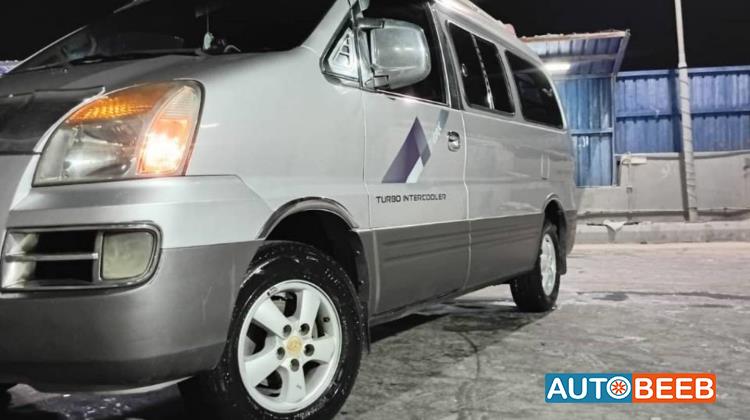 ميني باص هيونداي 2006