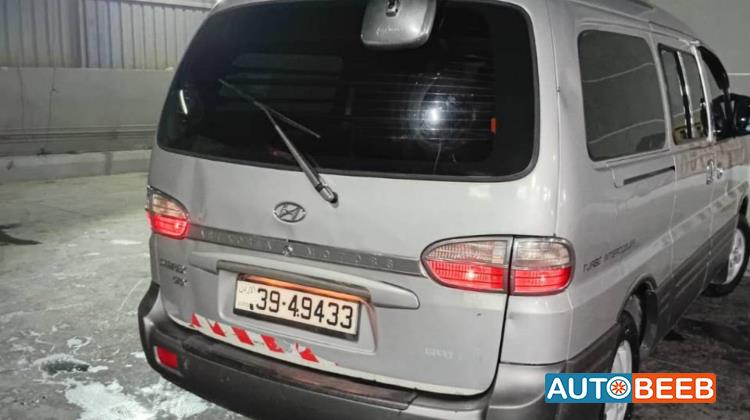 ميني باص هيونداي 2006