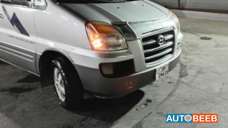 ميني باص هيونداي 2006