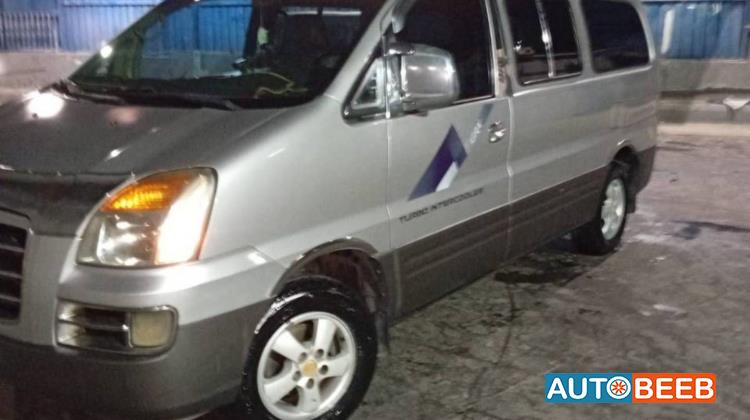 ميني باص هيونداي 2006