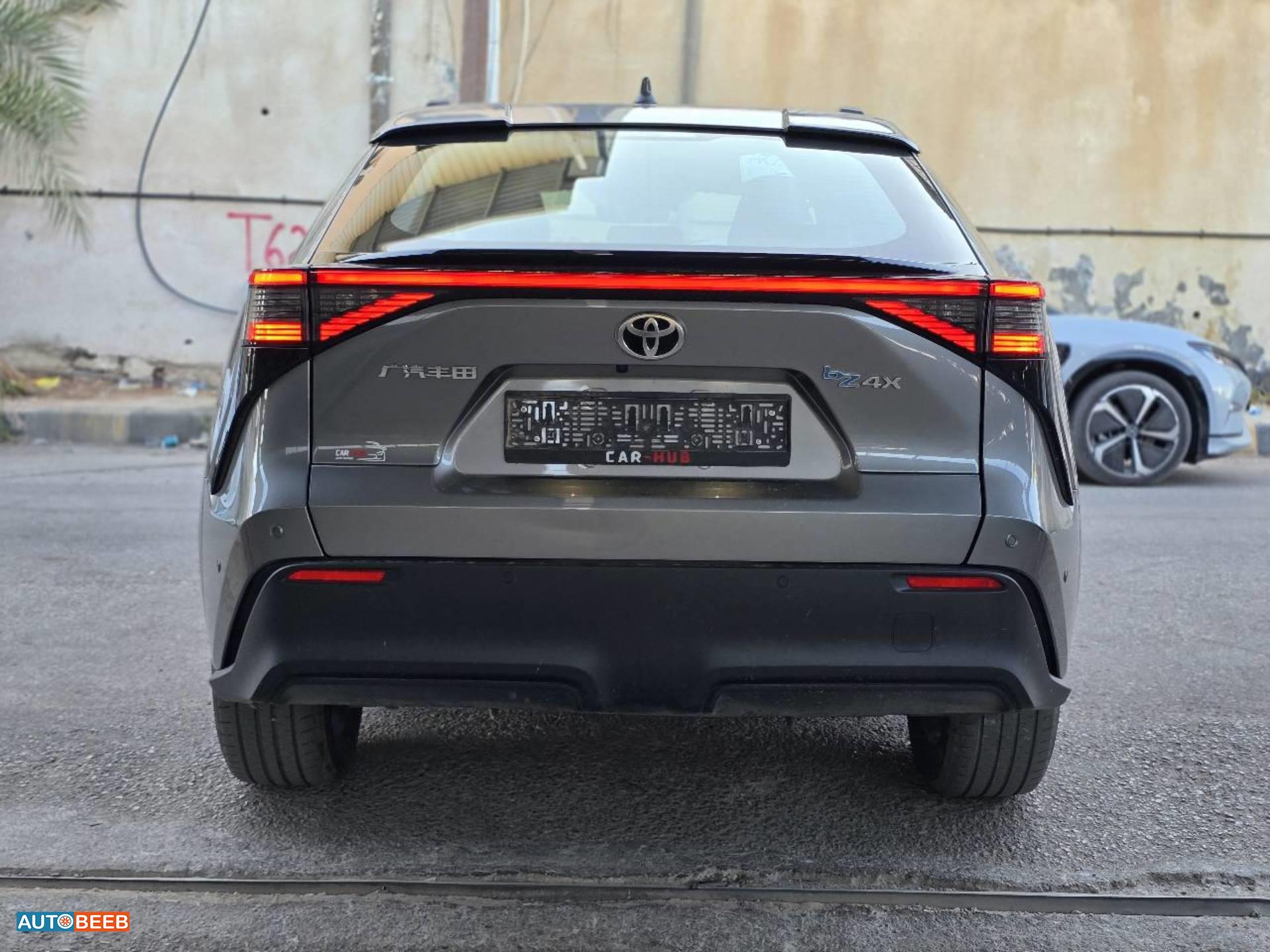 تويوتا bZ4X 2022