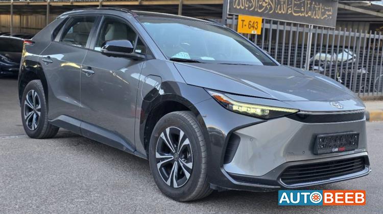 تويوتا bZ4X 2022