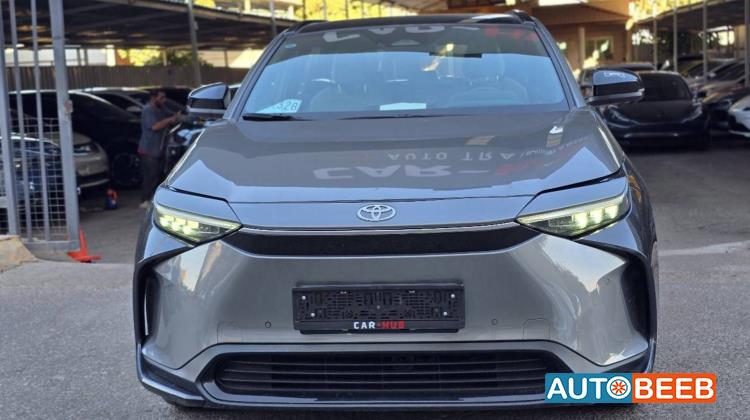 تويوتا bZ4X 2022