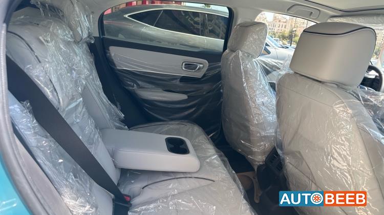 هوندا e:NS1 2023