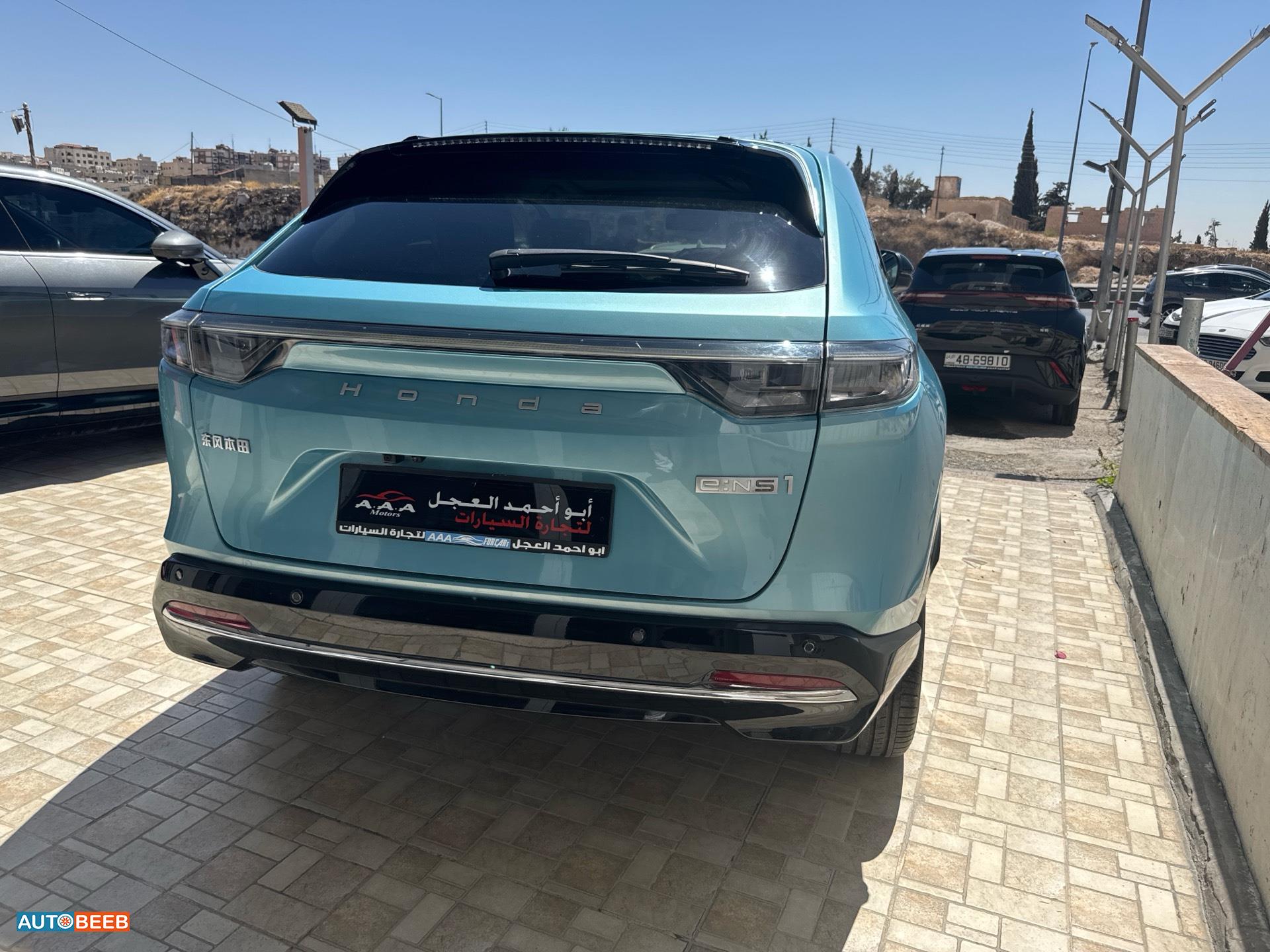 هوندا e:NS1 2023