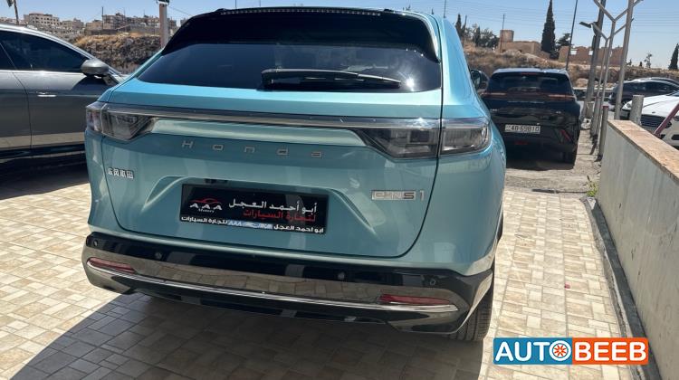 هوندا e:NS1 2023