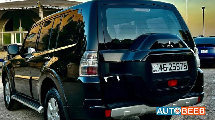 Mitsubishi Pajero 2016