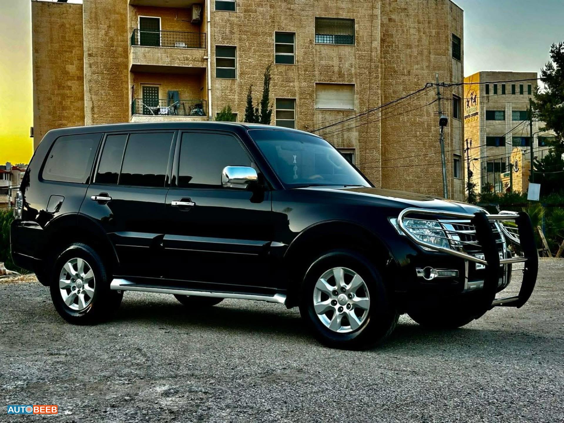 Mitsubishi Pajero 2016