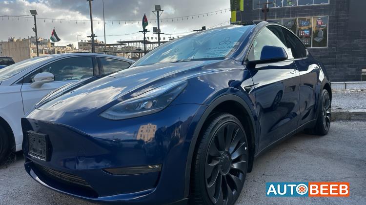 Tesla Y 2023