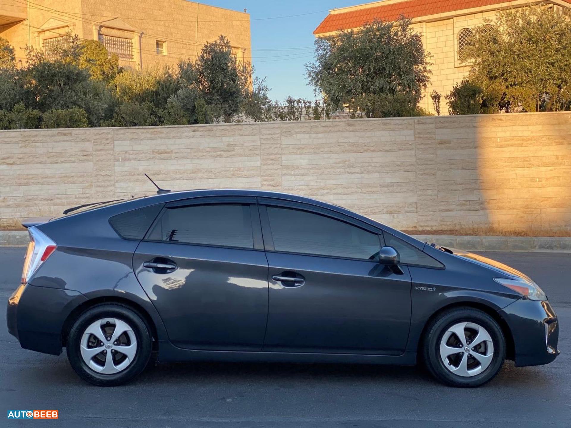 Toyota Prius 2015