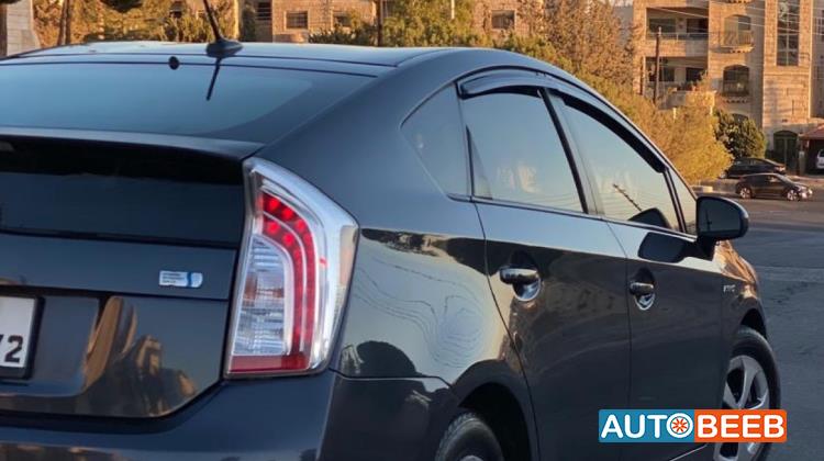 Toyota Prius 2015