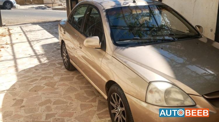 كيا ريو 2004