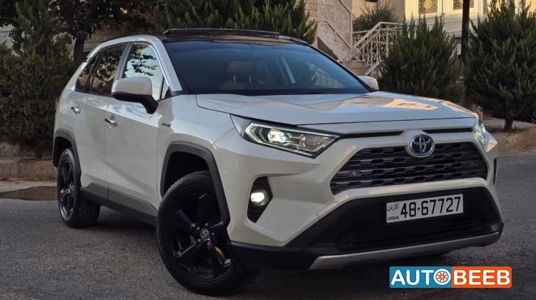 تويوتا راف فور 2021