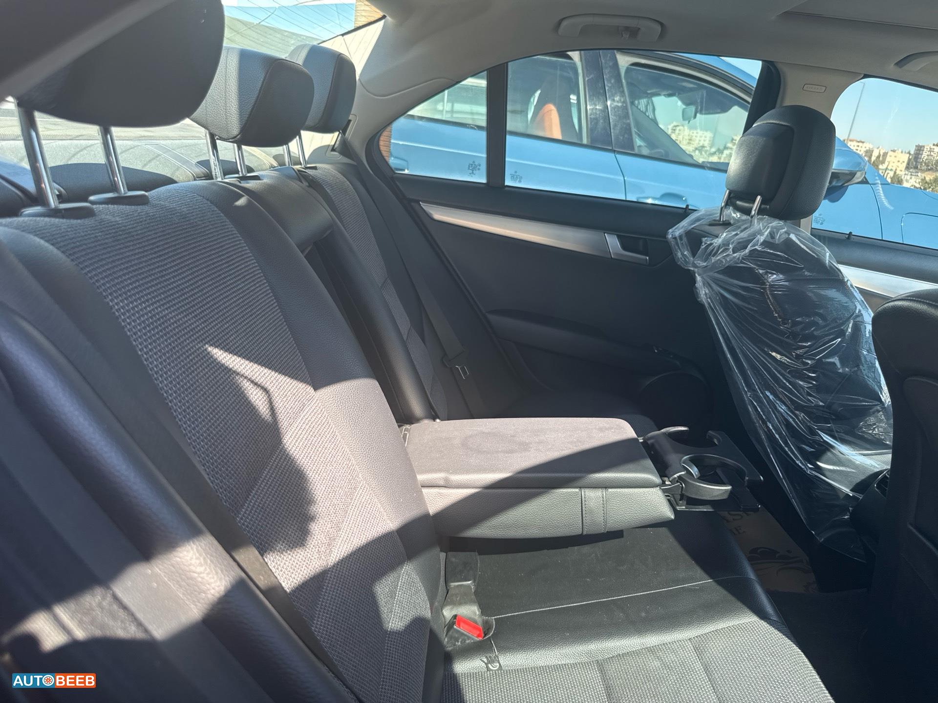 مرسيدس بنز C200 2014