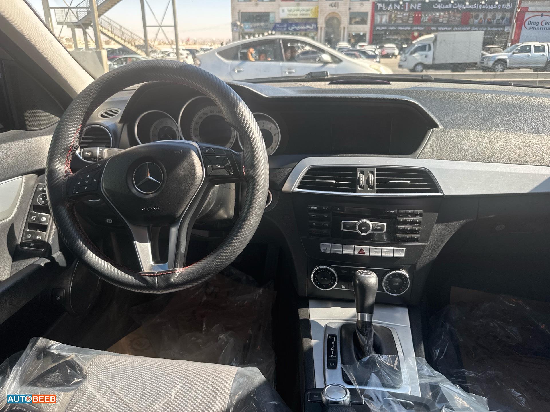 مرسيدس بنز C200 2014
