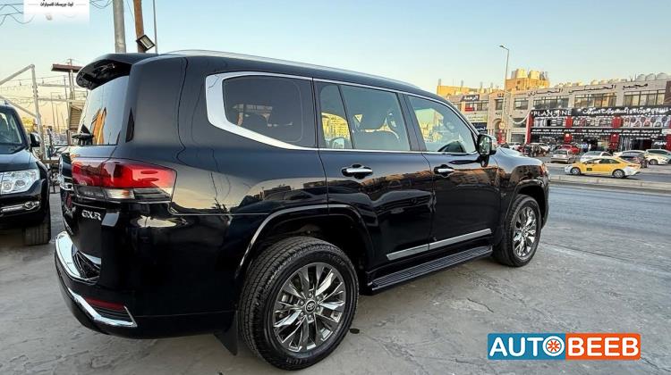 تويوتا لاندكروزر 2024