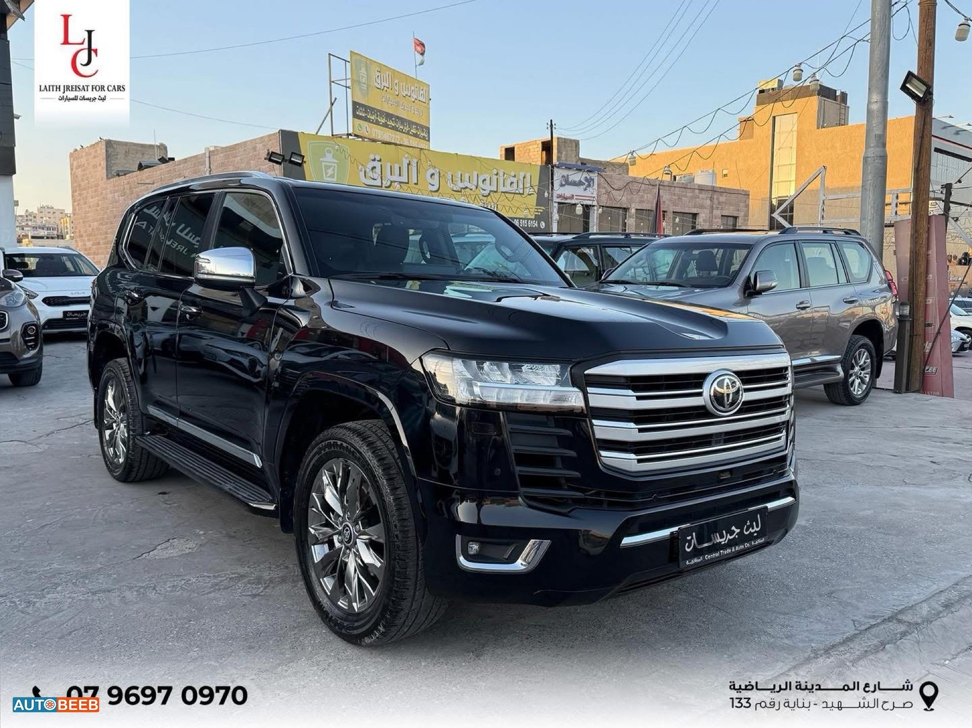 تويوتا لاندكروزر 2024