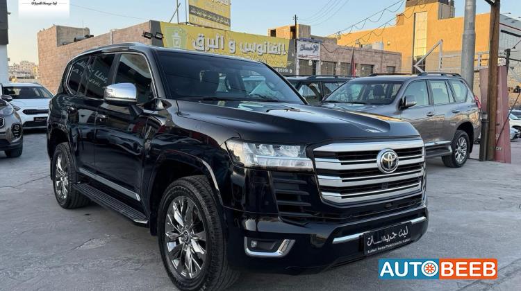 تويوتا لاندكروزر 2024