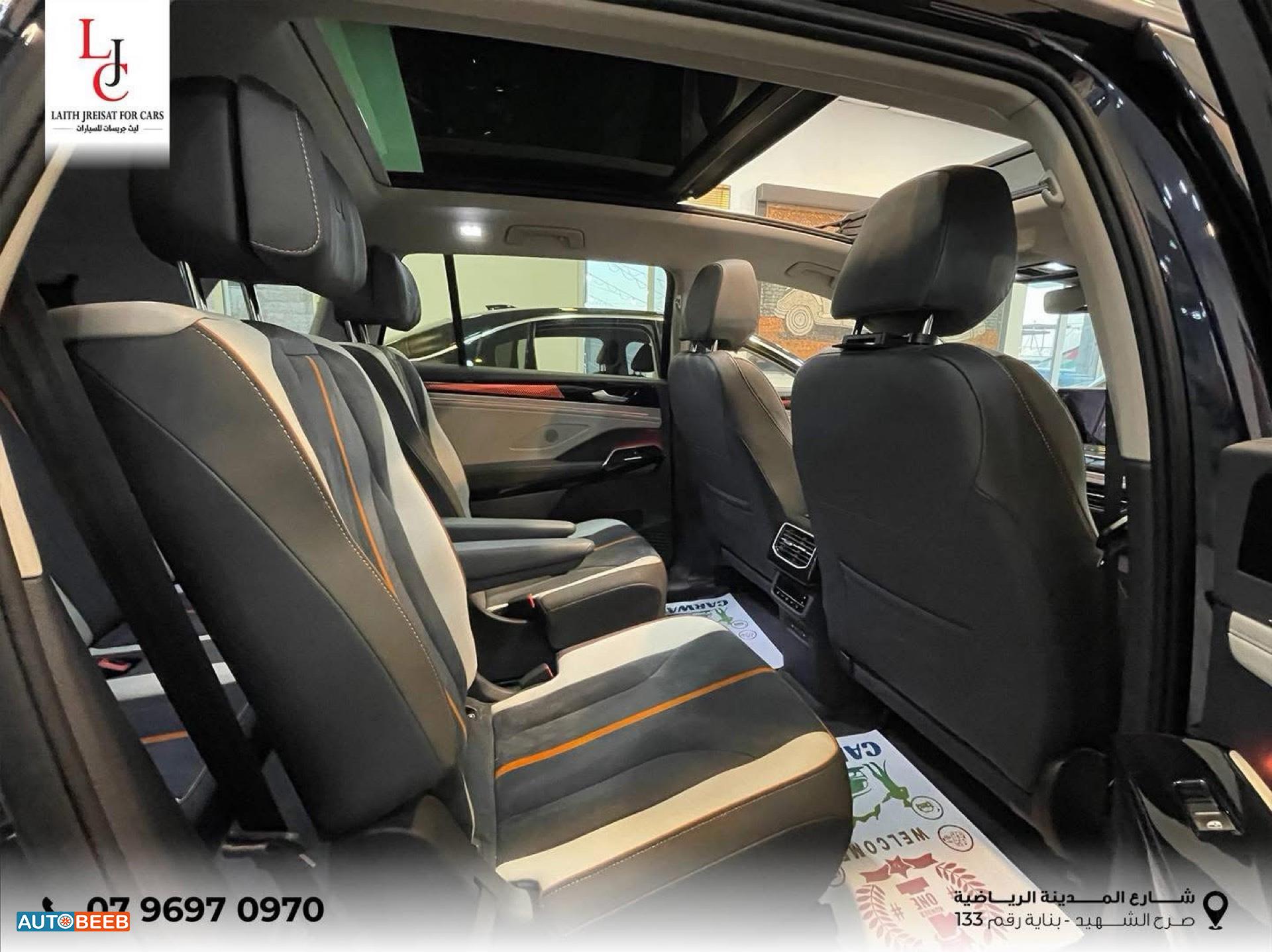 Volkswagen ID.6 2022