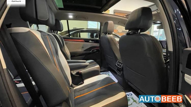 Volkswagen ID.6 2022