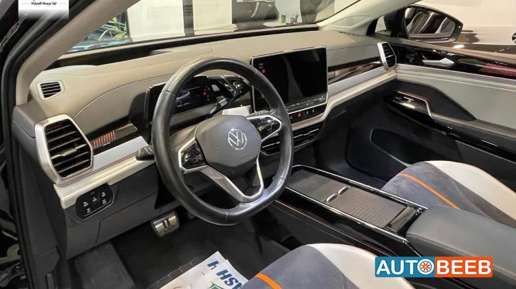 Volkswagen ID.6 2022