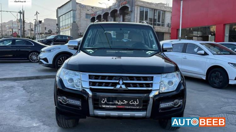 Mitsubishi Pajero 2022