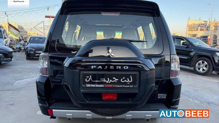 Mitsubishi Pajero 2022