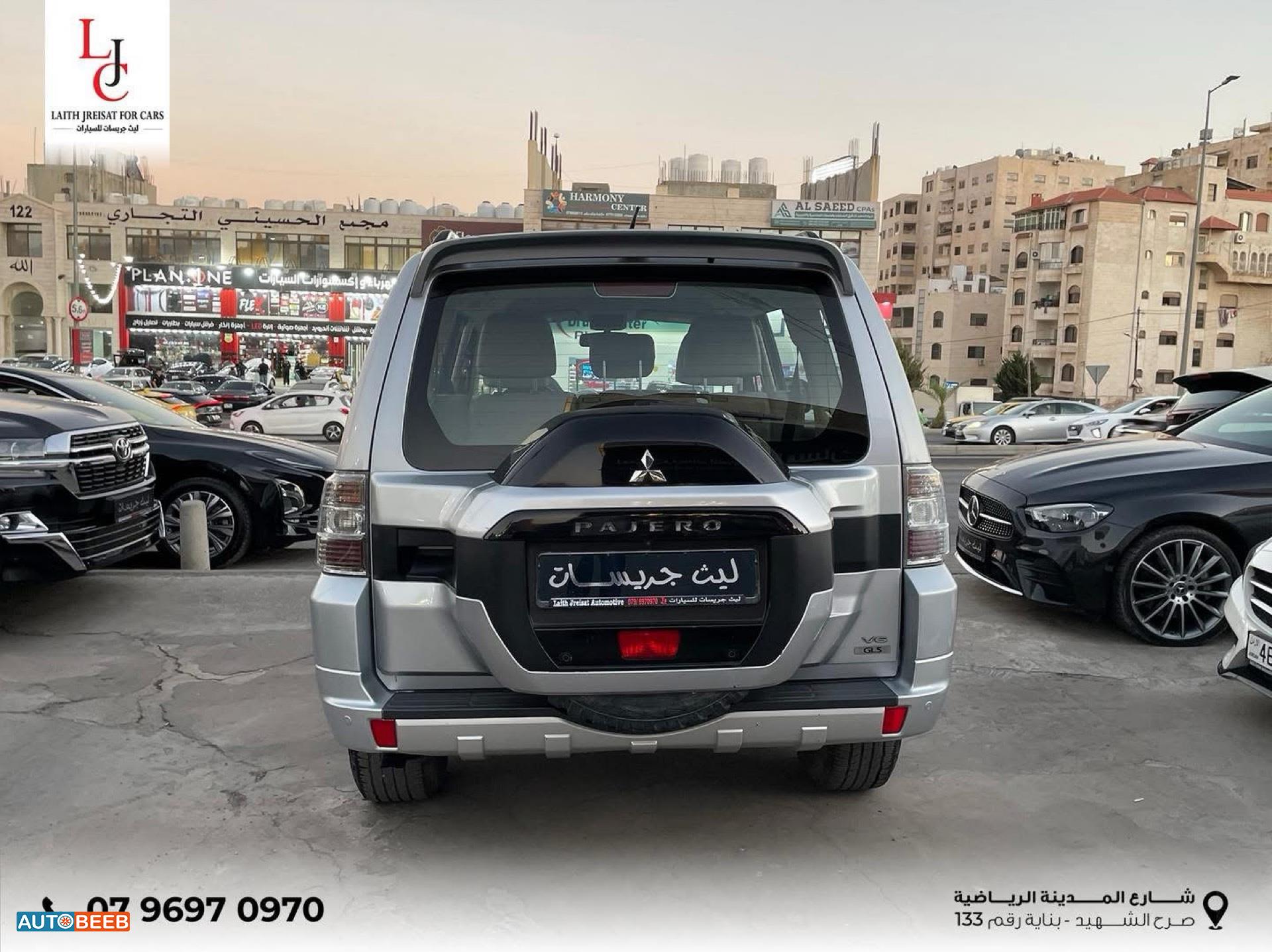 Mitsubishi Pajero 2015