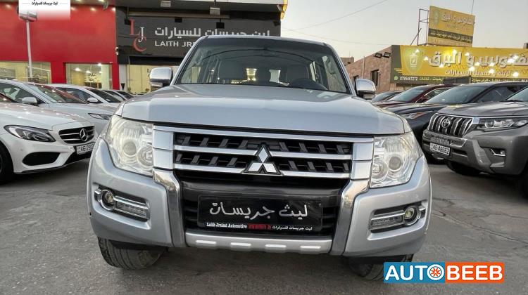Mitsubishi Pajero 2015