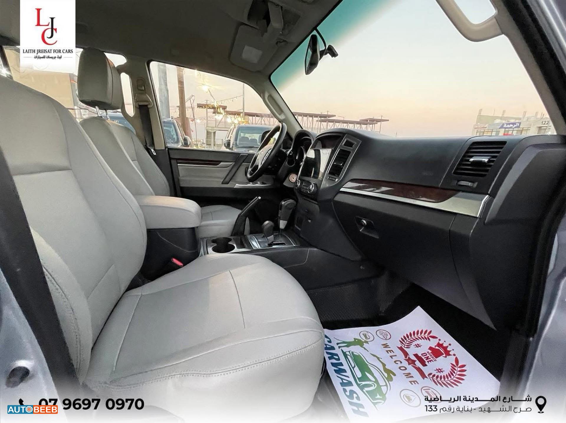 Mitsubishi Pajero 2015