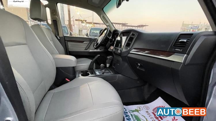 Mitsubishi Pajero 2015