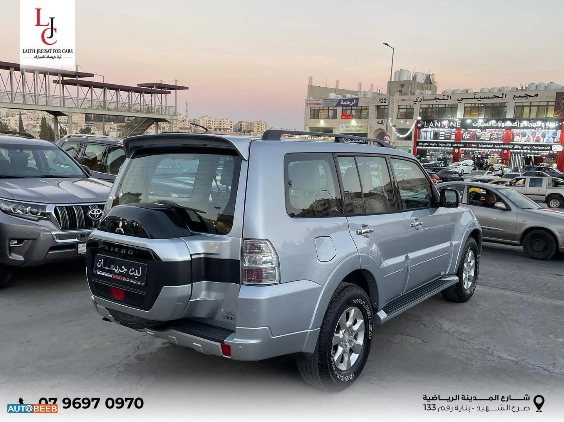 Mitsubishi Pajero 2015