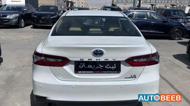 تويوتا كامري 2023