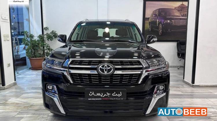 تويوتا لاندكروزر 2021