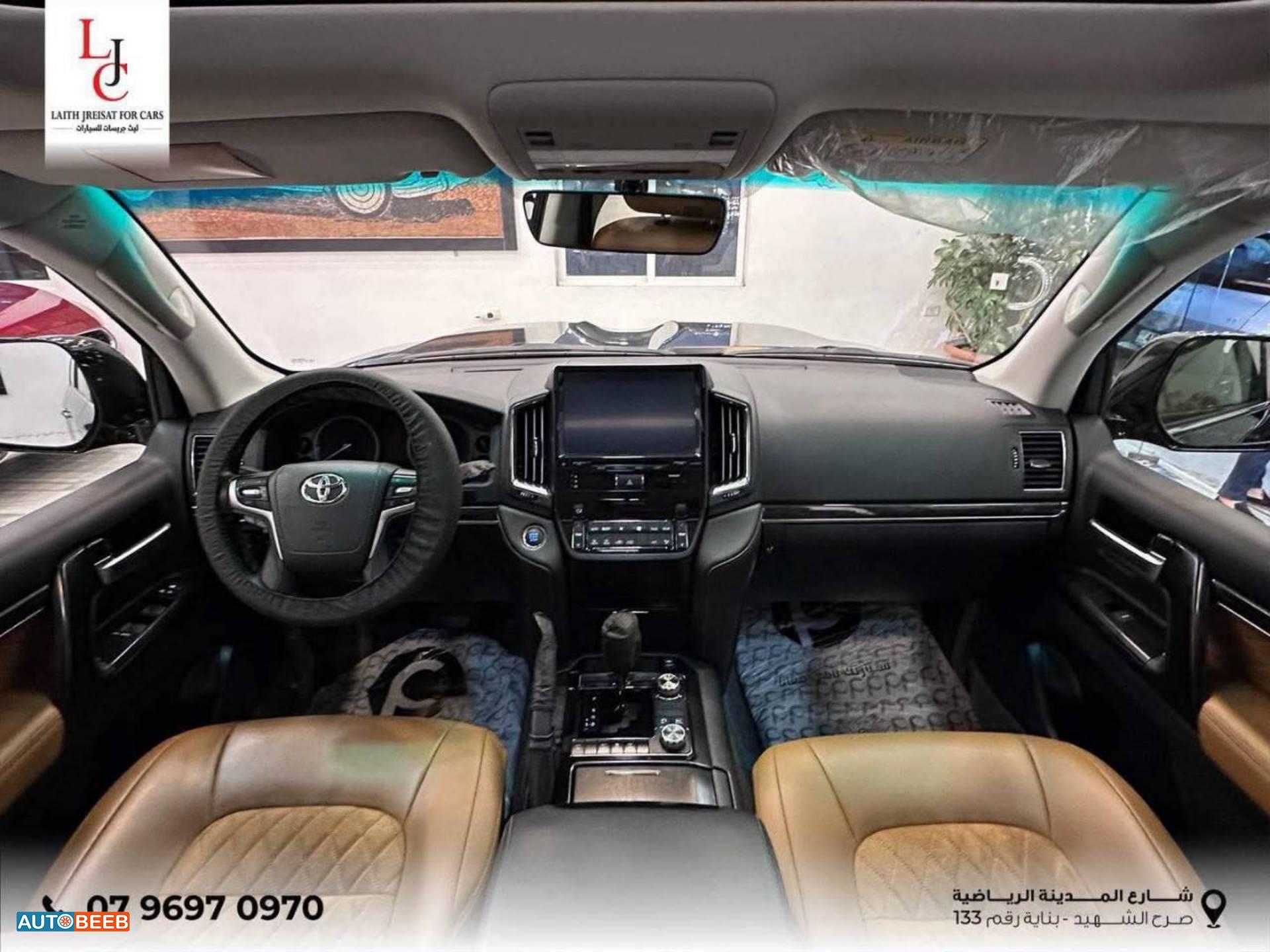 تويوتا لاندكروزر 2021