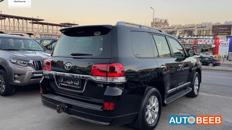 تويوتا لاندكروزر 2021