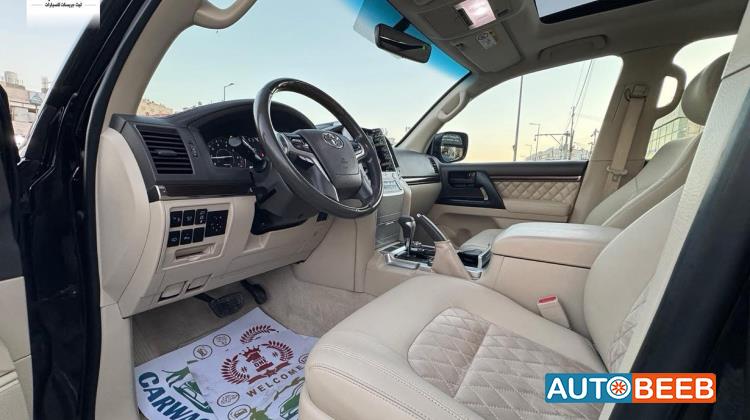 تويوتا لاندكروزر 2021