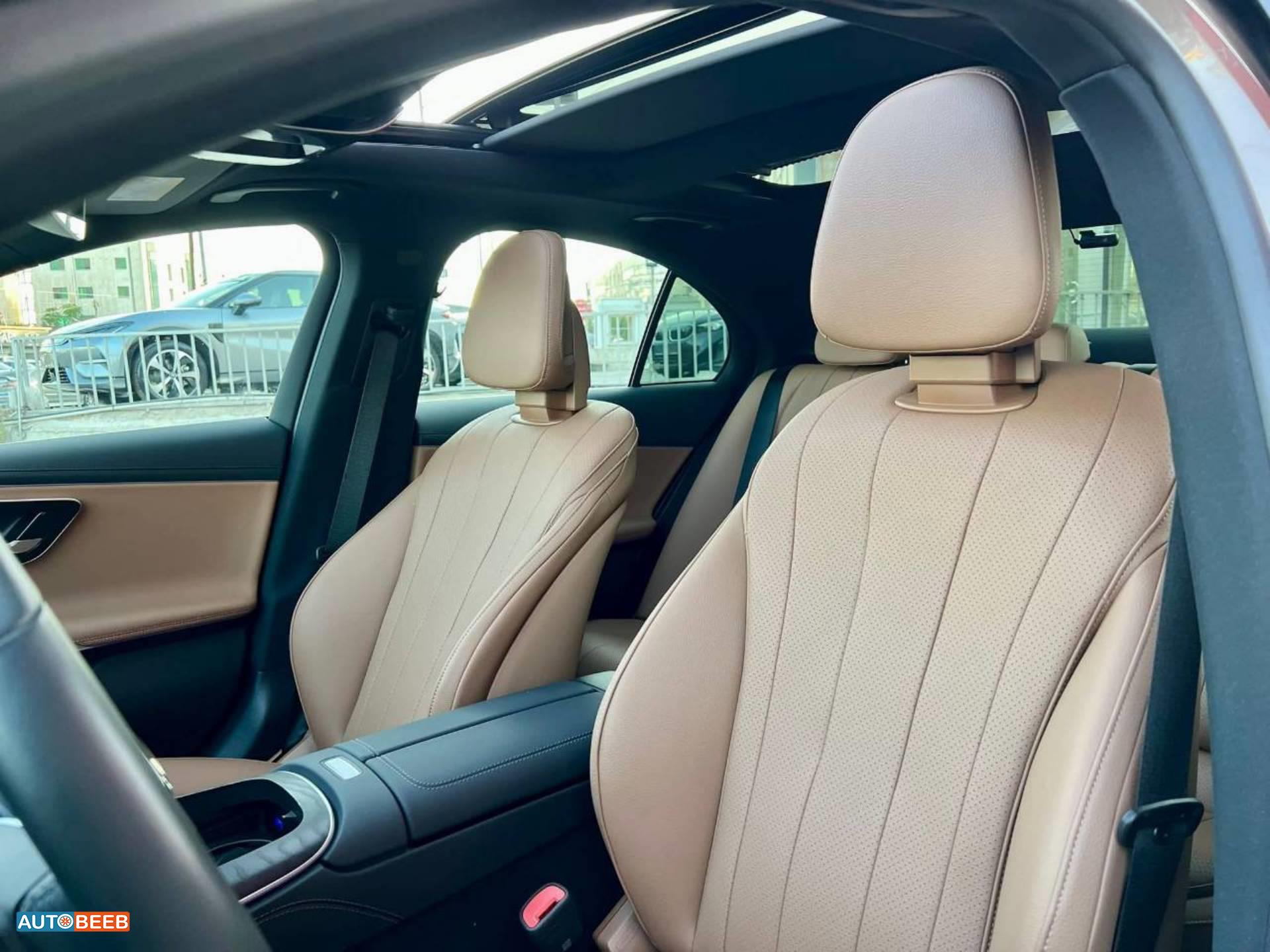 Mercedes Benz E200 2024