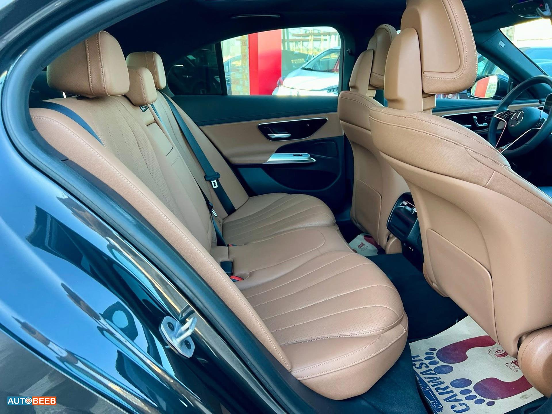 مرسيدس بنز E200 2024