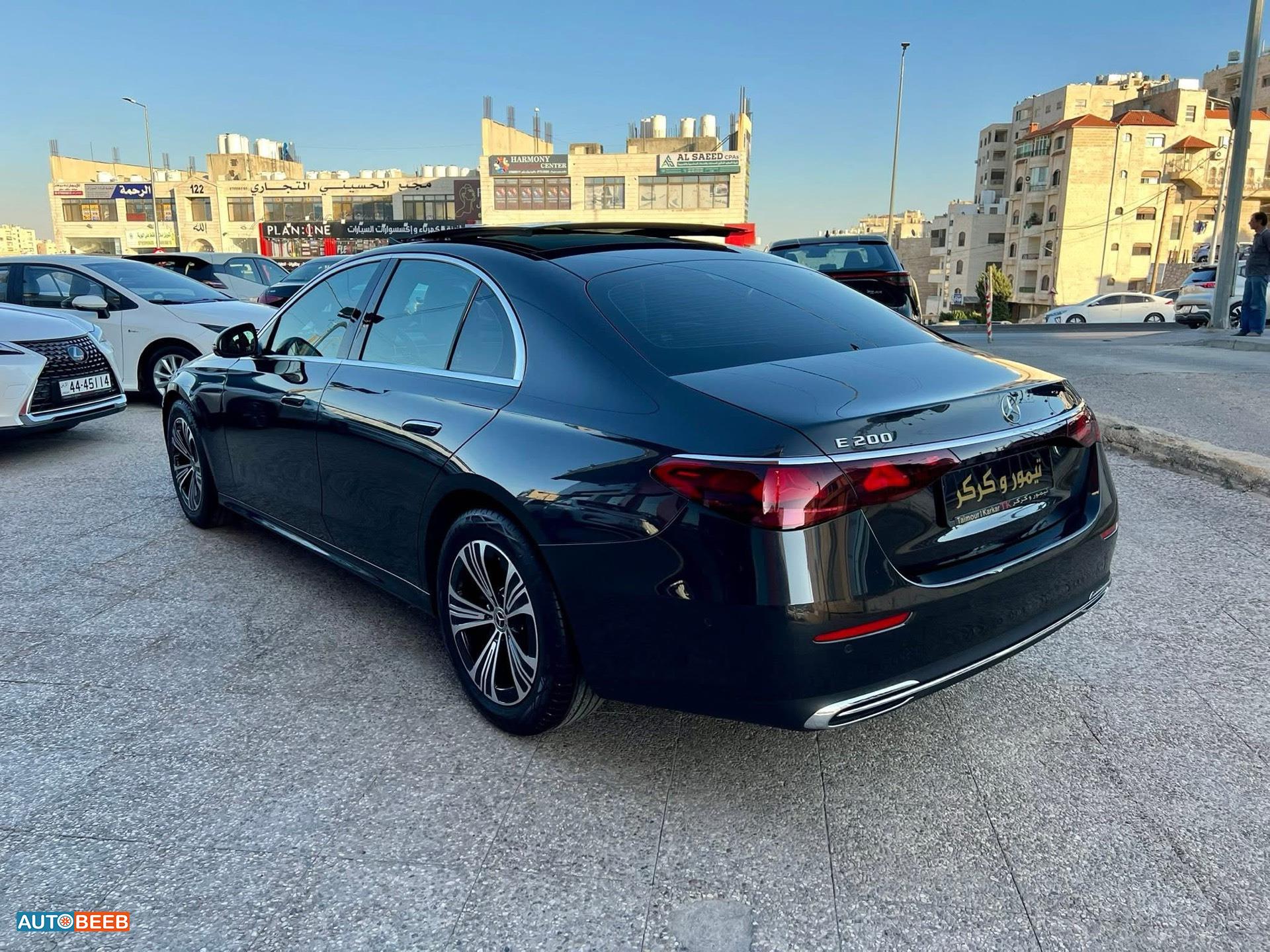 مرسيدس بنز E200 2024