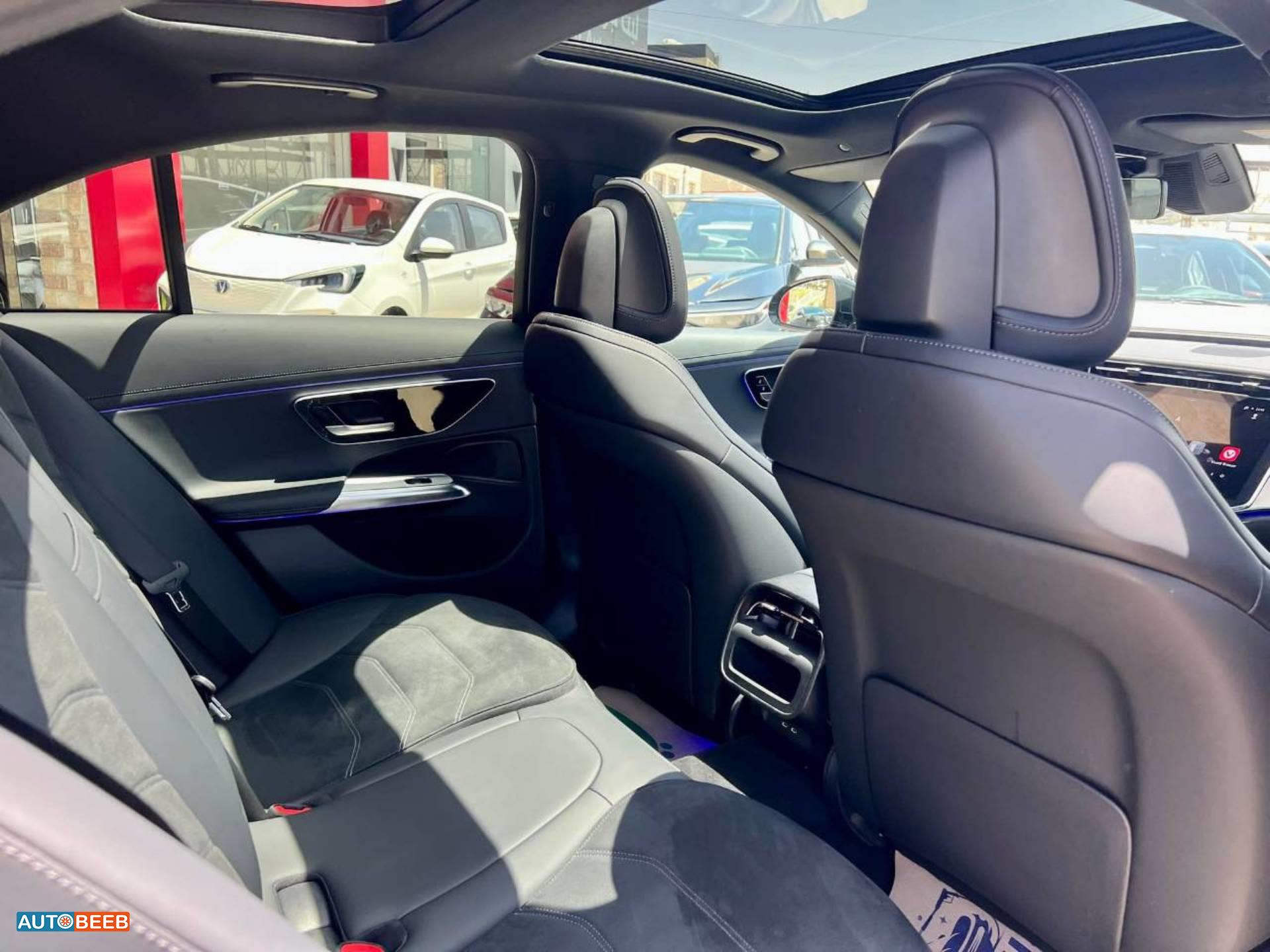 Mercedes Benz E200 2024