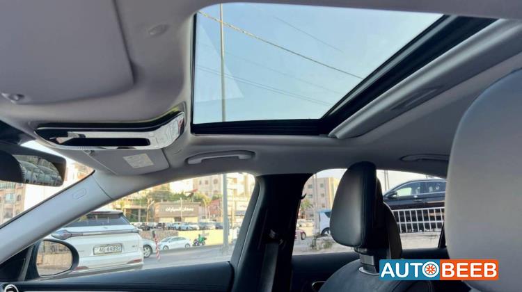 Mercedes Benz C180 2024