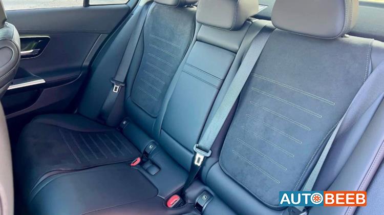 Mercedes Benz C180 2024