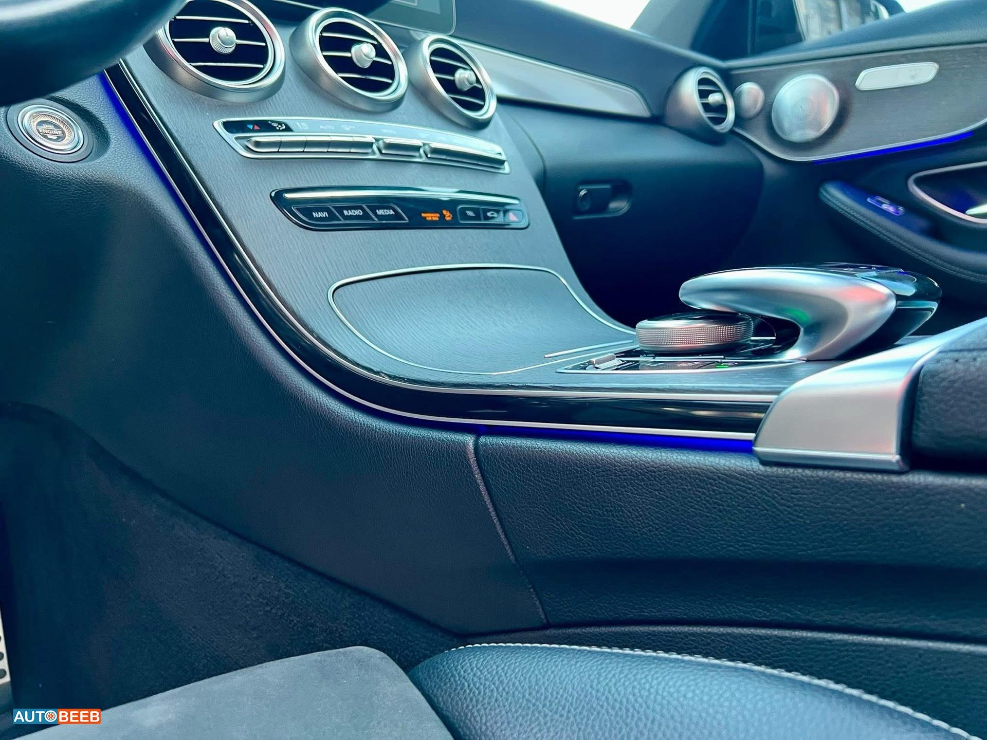 Mercedes Benz C200 2019